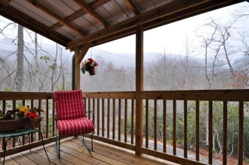 Deer Run Cabin image 10